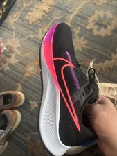 Nike Air Zoom Pegasus Low Black Hyper Violet - CW7356-011 New Authentic Mens