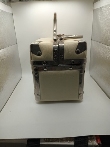 Tango Bag Train Case Cream Leather Silver Latches - Picture 4 of 8