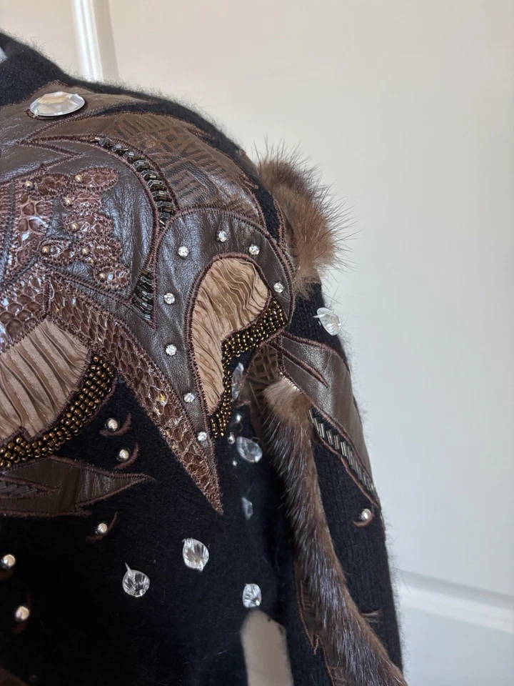 Suéter de lana de cordero/angora EREZ único en su clase con adornos de cuero Foto 4 de 4