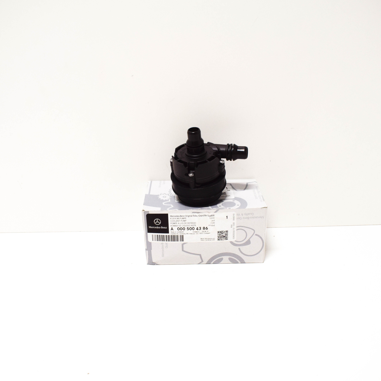 OEM Mercedes-Benz C W205 Coolant Pump A0005004386 Genuine for sale 