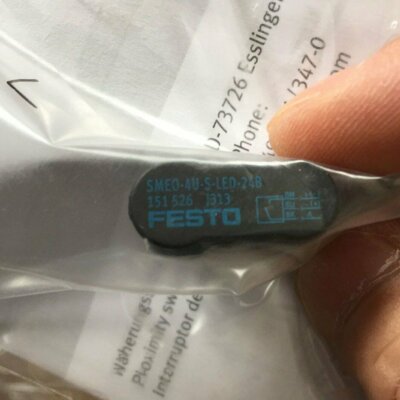 one new Festo SMEO-4U-S-LED-24-B 151526 magnetic switch 