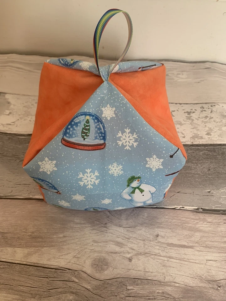 The Snowman  XL Mini Phone Holder Cushion Stand - Image 4 of 4