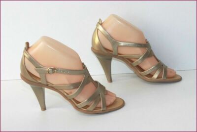Botte COLE HAAN pour Femme - Vestiaire Collective Botte COLE HAAN pour Femme - Vestiaire Collective