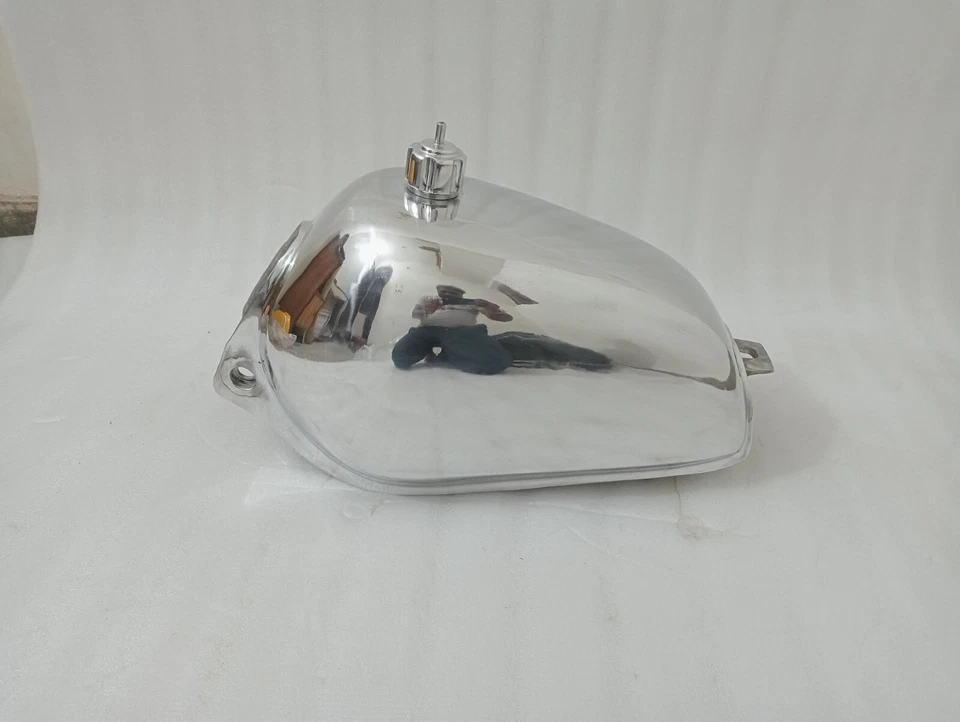 Honda MR250 MR 250 1976 Modelo Aluminio Pulido Gasolina Tanque de Combustible + Tapa |Apto para Foto 2 de 4