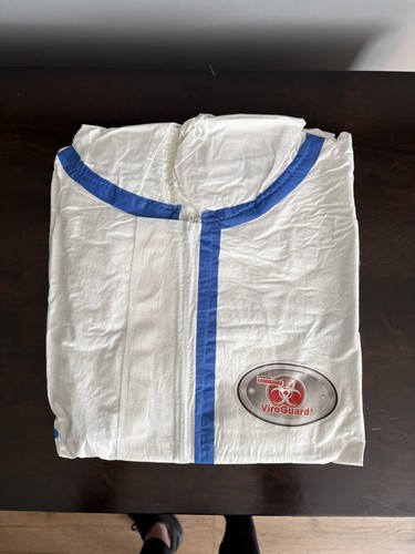 Enviroguard SIZE MEDIUM White Coverall w Hood & Boots - One suit - Afbeelding 1 van 3