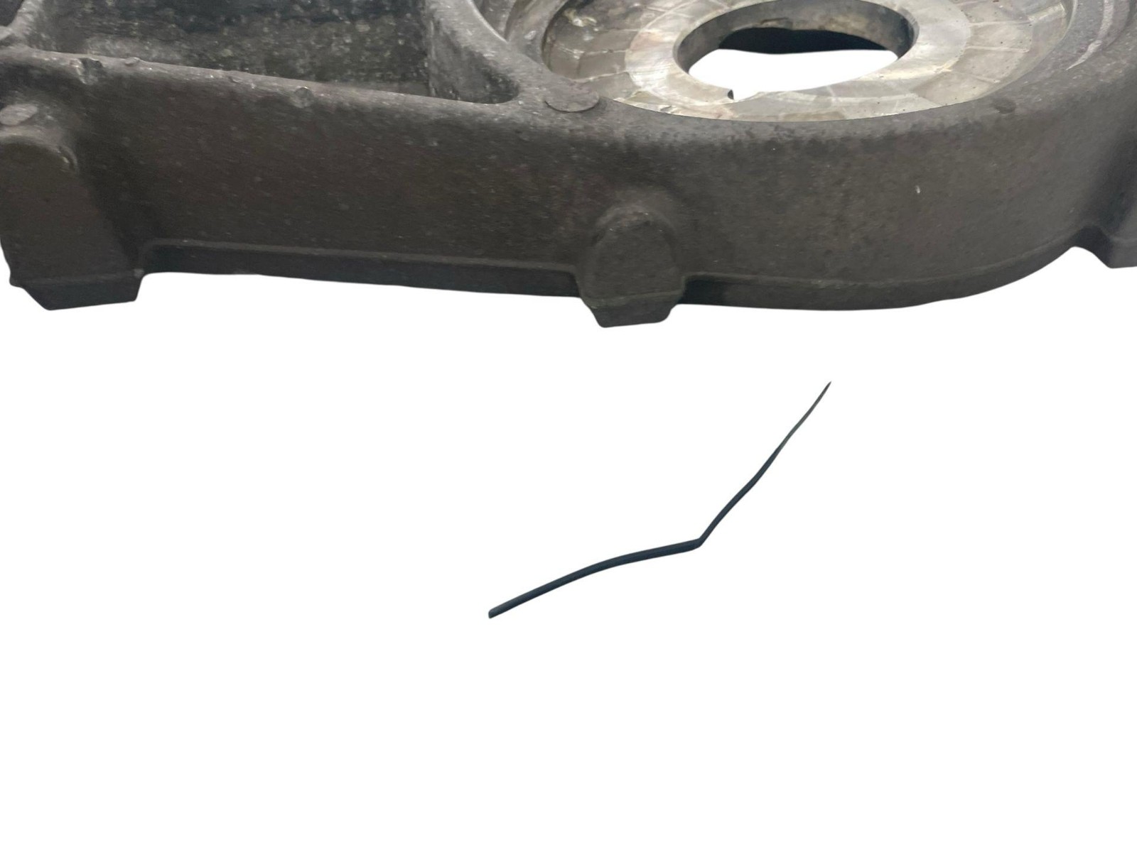 2017-2020 MASERATI LEVANTE REAR LEFT DRIVER SIDE LOWER CONTROL ARM SPRING SEAT