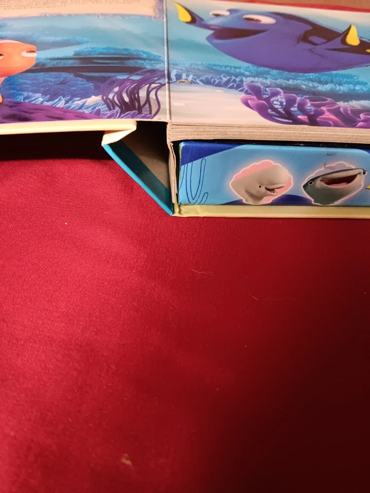Disney Finding Dory My Busy Books With Figures And Play Mat — 第 3/4 张图片