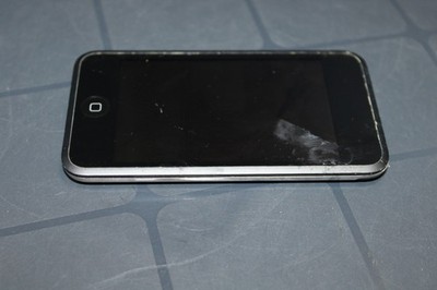 Apple iPod Touch 1st generation 8GB Black/Silver A1213 Used Not