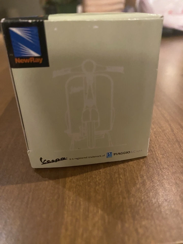 NewRay Vespa 150 GS (1955) Silver 1:32 Scale Die-Cast - New in Box - Image 4 of 4