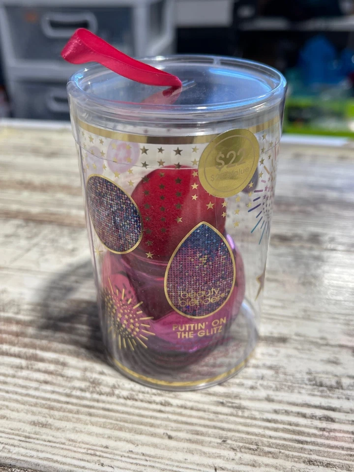 Beautyblender - Puttin' On the Glitz incluye licuadora y soporte de sujeción, ¡Nuevo! Foto 2 de 3