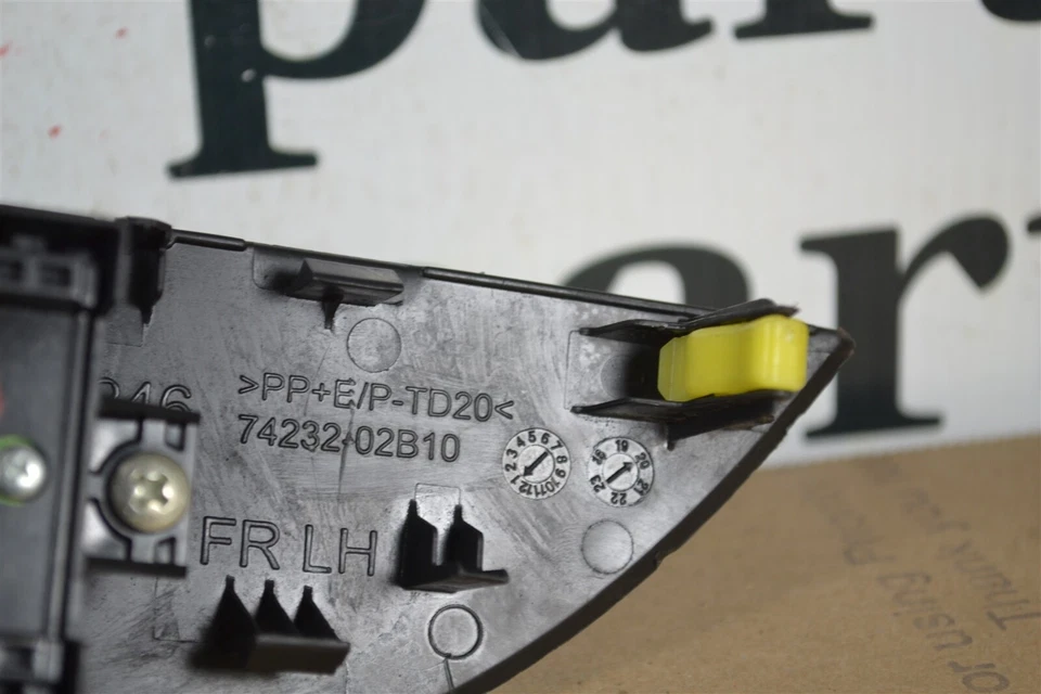 7423202B10 Interruptor ventana maestra puerta conductor Toyota Corolla 2003-08 15H7 503 B1 Foto 2 de 4