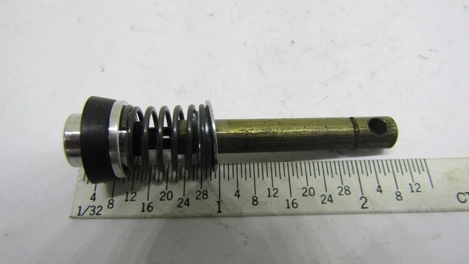 Conjunto de bomba aceleradora 1158F Nikki 2 bbl 1986 1987 MAZDA B2000 Foto 3 de 3