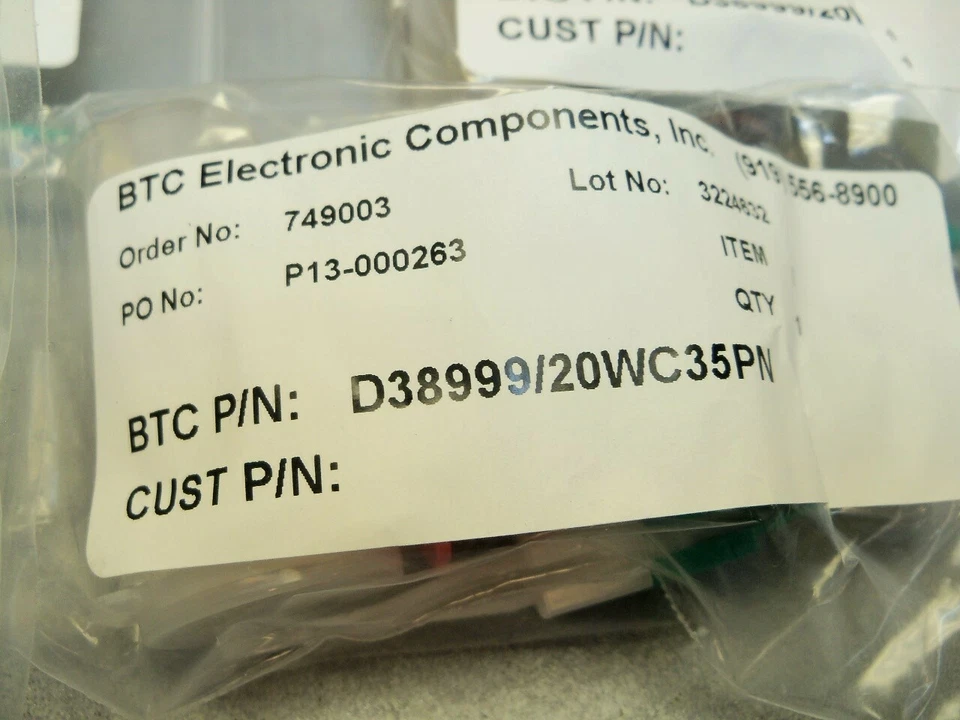 BTC Aero D38999/20WC35PN Size 13 MIL spec WALLMOUNT CONNECTOR 35 insert Lot of 4 - Image 2 of 4
