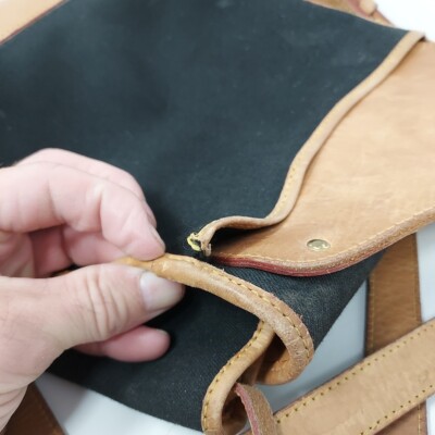 Dooney & Bourke Backpack Black Canvas Tan Leather Buckle  display picture 3