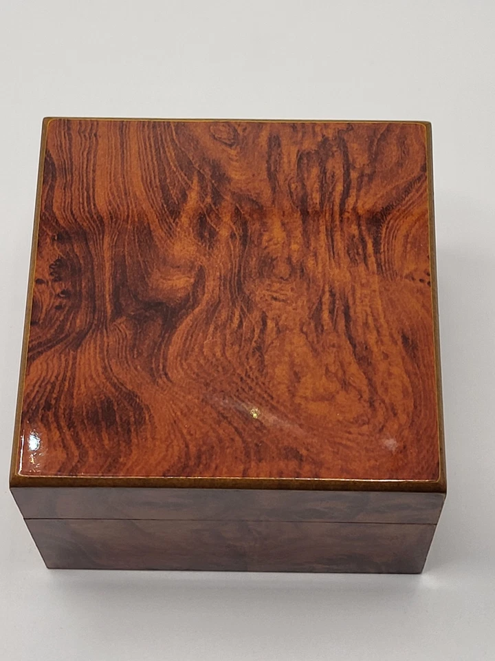 [QUASE PERFEITO] Raymond Weil Fidelio relógio masculino galvanizado ouro 18K 33mm CAIXA DE PRESENTE - Imagem 4 de 4