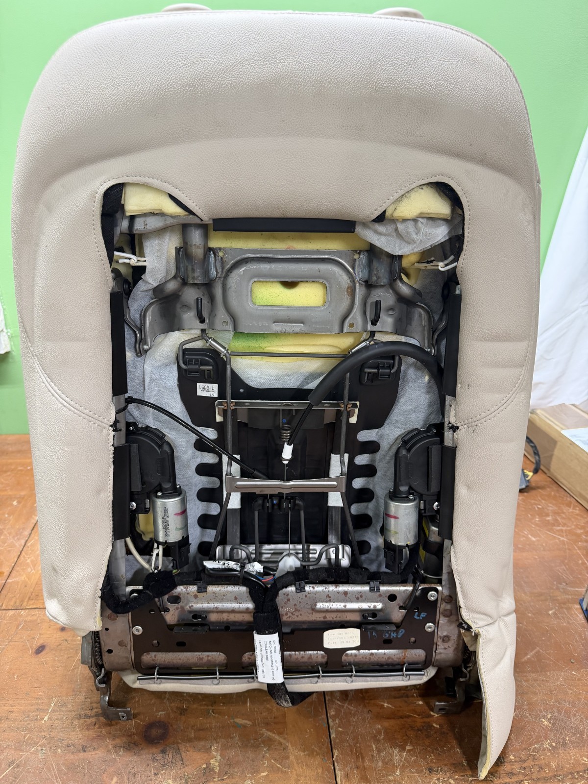 2014-2019 Maserati Ghibli Left Front Driver Side Upper Seat Back Rest Cushion