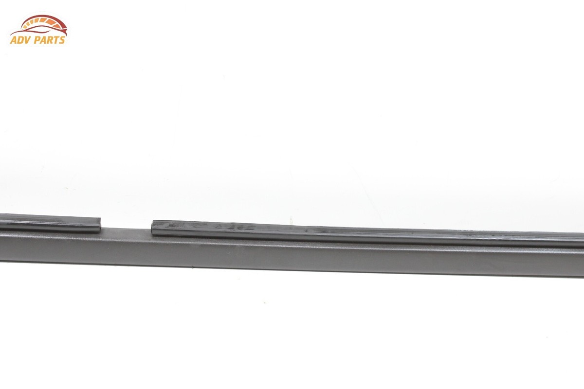2006 - 2010 HUMMER H3 RIGHT PASSENGER SIDE SKIRT ROCKER
