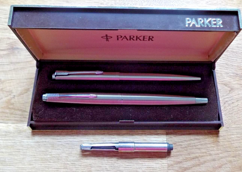 VINTAGE BOXED PARKER 45 FOUNTAIN PEN & FLIGHTER BALLPOINT PEN ENGLAND