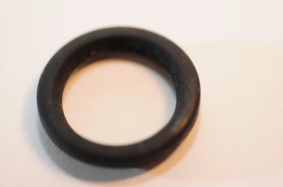 Nikon eyepiece round for F100 N90s N8008s F-8001 F3 HP - Image 3 of 4