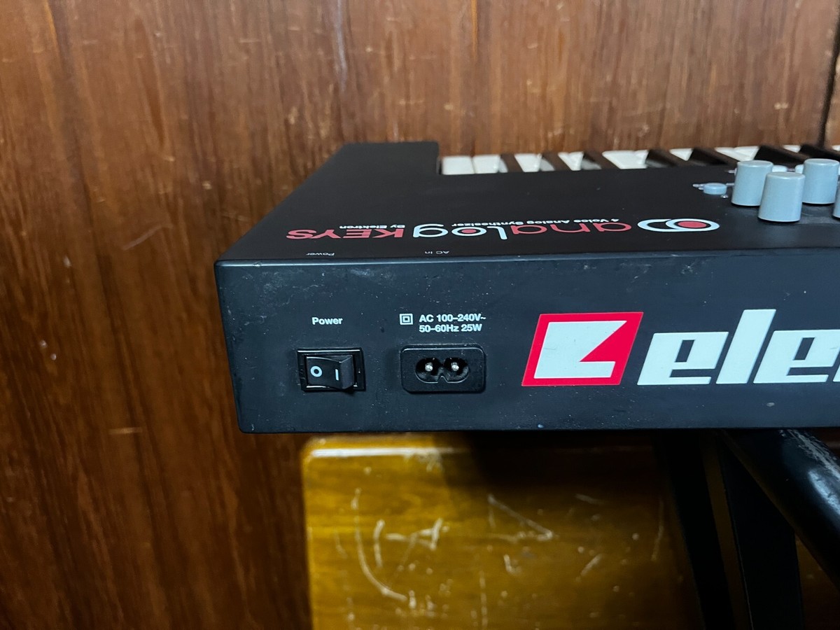 Elektron Analog Keys 37-Key 4-Voice Analog Synthesizer w/ box | eBay