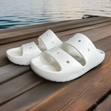 Crocs Classic Sandal V2 - White - Men  s Size 11  NEW WITH TAGS 