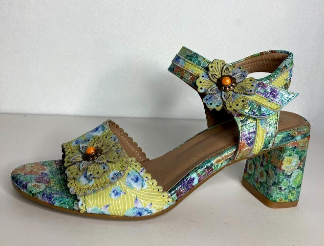 L'Artiste by Spring Step Vogeush Floral Heeled Sandal Sz 9 (40) 3" heel New