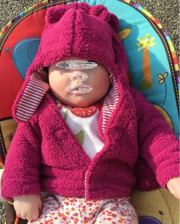 MAGNÍFICA CHAQUETA POLAR BEBÉ + SOMBRERO + MITONES talla 0-3 meses ¡IMPRESCINDIBLE!! Foto 3 de 4