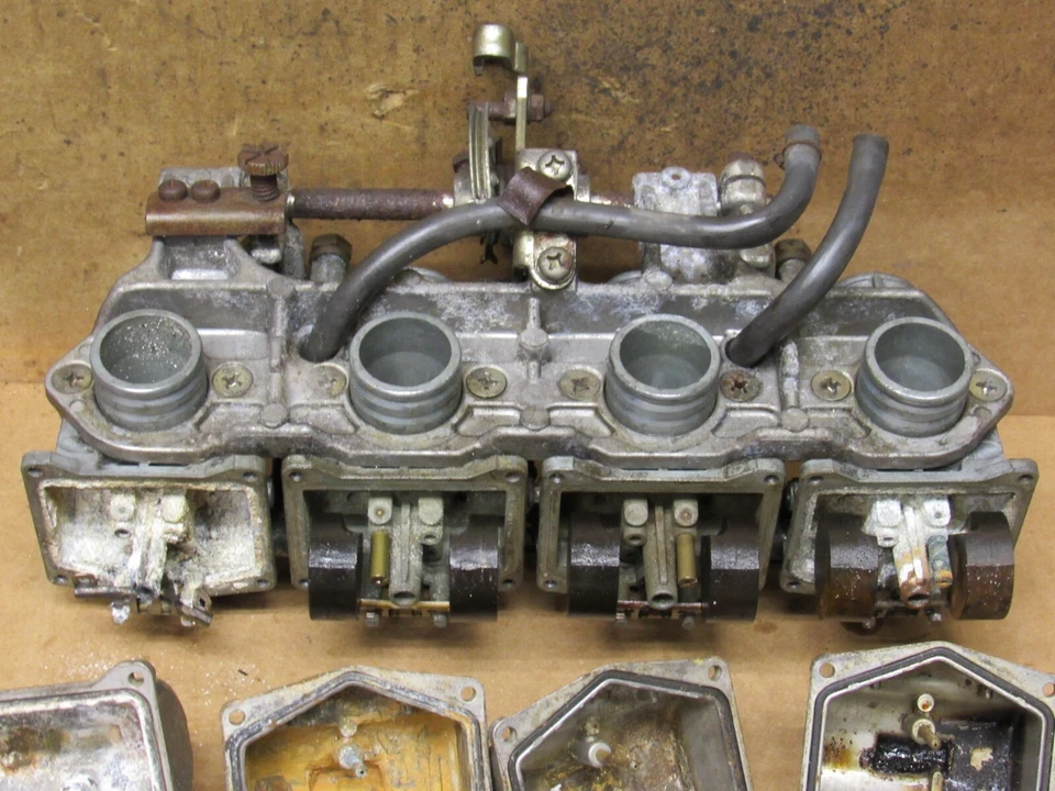 Carburadores Honda CB550K 1976 carbohidratos para piezas Foto 3 de 4