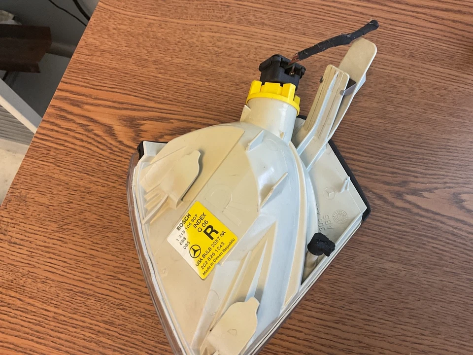 1995 MERCEDES BENZ C280 TURN LIGHT ASSEMBLY Foto 2 de 2