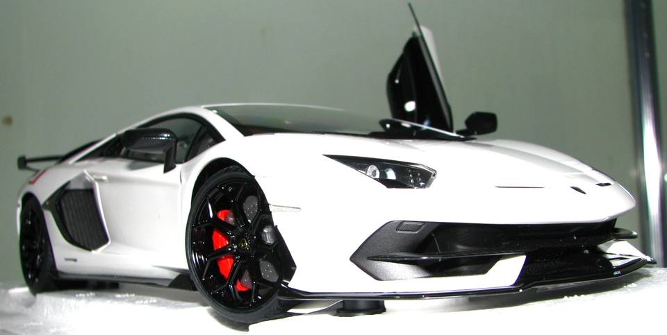 Autoart-Modelo Lamborghini Aventador SVJ Car, Coleção de Carros Esportivos, Preto, Branco, 79217, 1:18, Presente para Amigos  26