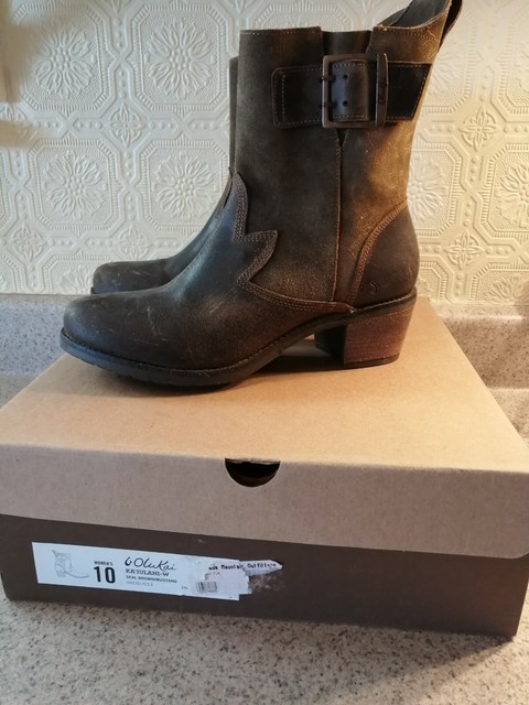 olukai womens boots