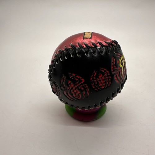 Universal Studios Spider-Man Souvenir Mini Baseball Marvel 2000 (2 in x 2 in) - Picture 3 of 6