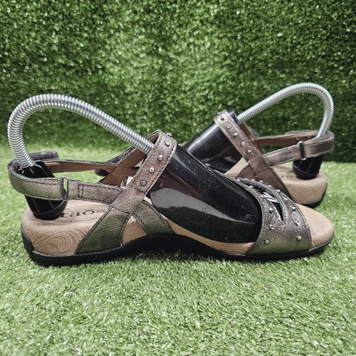 Sandalias cómodas Taos Dazzle de cuero metálico con tachuelas y tiras para mujer talla 8 - Imagen 7 de 10