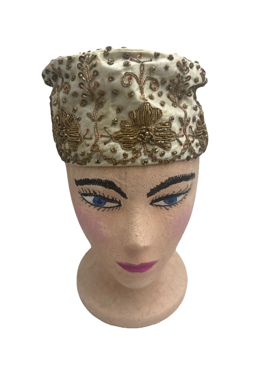 Gold Bullion Embroidered Satin Pillbox Hat Vintage 1950s XS  display picture 1