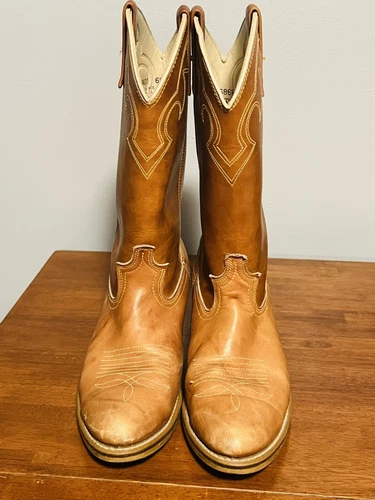 Vintage Dingo Cowboy Boots Style 5907 Sz 8.5D Men’s/Women’s 1980’s Brown Patina