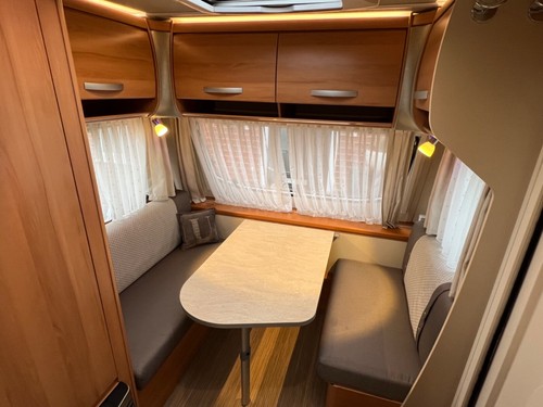 German Hymer Nova Eriba L425 3-4 Berth Caravan Nearly New Condition ! - Picture 11 of 24