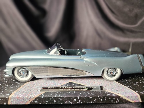 Minichamps 1951 Buick Le Sabre Concept Car 1:18 Scale Inv. #4816 - Picture 2 of 8