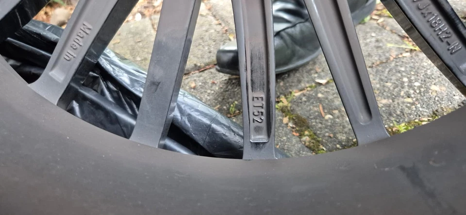 Hankok Winter Icept evo3 245/45 R18 100V mit Alufelgen - Bild 4 von 4