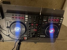 Numark Mixtrack Platinum FX DJ Controller -