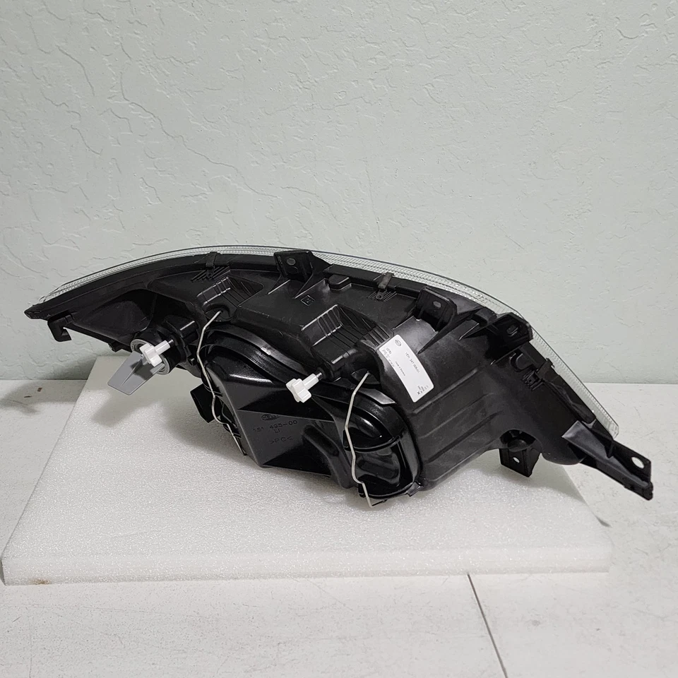 Conjunto de faros izquierdos Hella Driver 247005011 para Dodge Sprinter 2500 3500 Foto 3 de 4