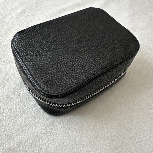 Trish McEvoy kleiner Schminkplaner in schwarz "MAKE-UP WARDROBING" - Bild 3 von 13