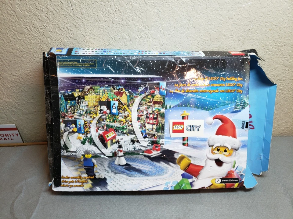 Lego Set 7687 Advent Calendar 2009, City Partial Set Unopened, Missing 4 days - Image 2 of 4