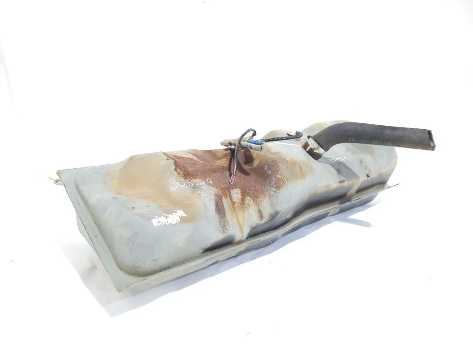 Tanque de combustible delantero con transmisor 7,3 L diésel tracción trasera OEM 1990 1997 Ford F250HD Foto 2 de 4