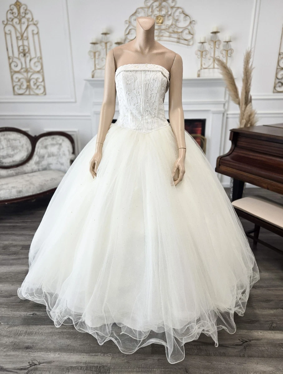 1990s Vintage Wedding Dresses & Veils for Women for sale
