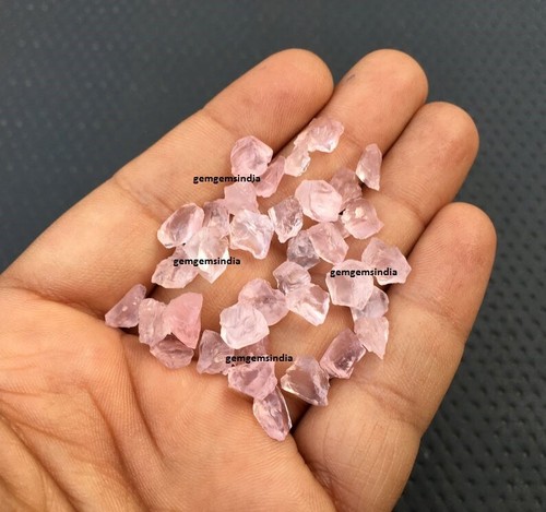 Lote de 10 piezas para joyería fabulosa AAA+ cuarzo rosa tamaño crudo 6-8 mm piedras preciosas sueltas - Imagen 2 de 3