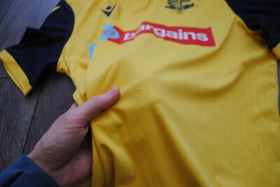 At Auction: Football Bolton Wanderers 18 signed colour photos includes some good names such as