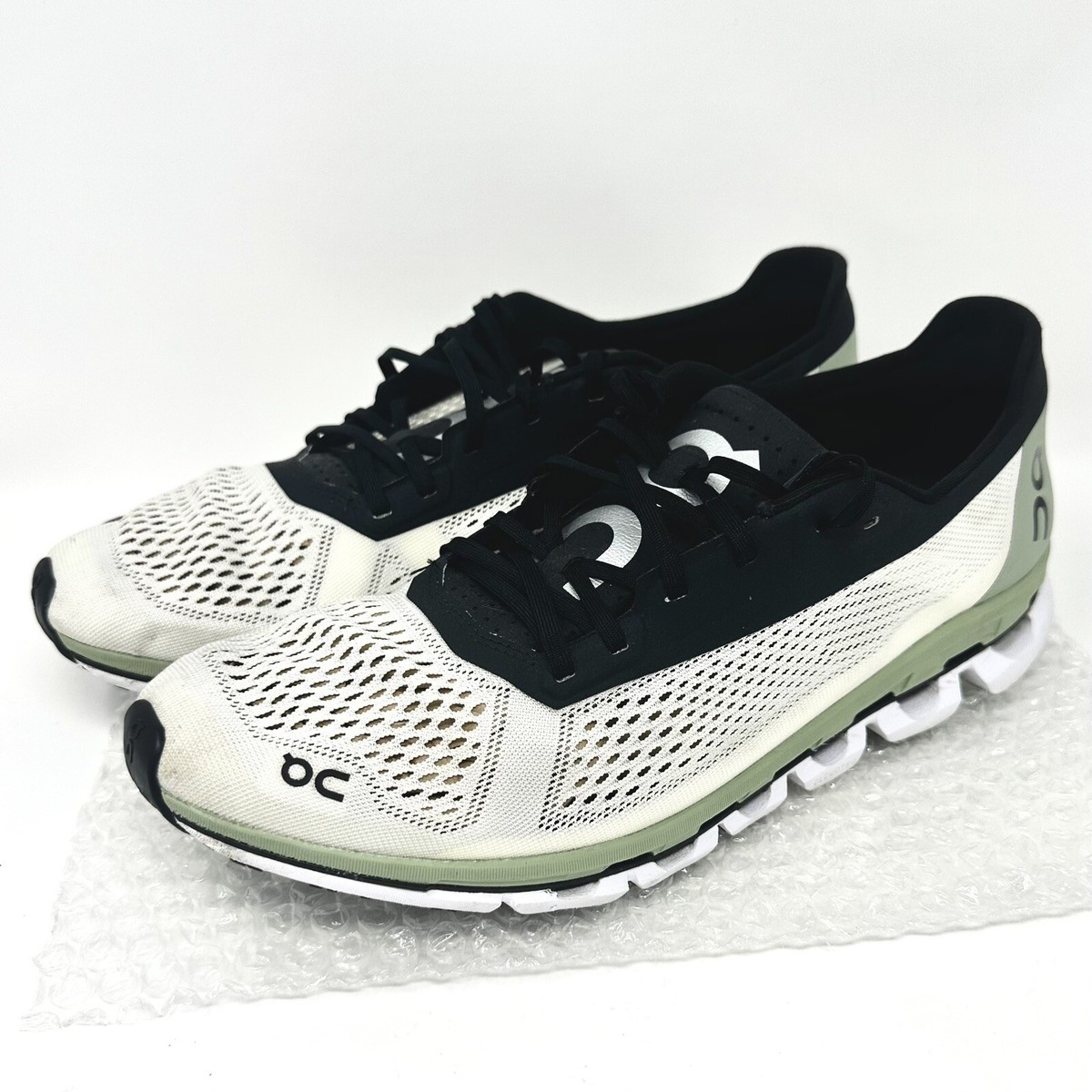 On Cloud CloudBoom Helion Green White Athletic Running Shoes On Cloud CloudBoom Helion Green White Athletic Running Shoes