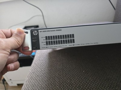 HP 1820-24G J9800A 24-Port Rackmount Gigabit Ethernet Switch RJ-45/SFP