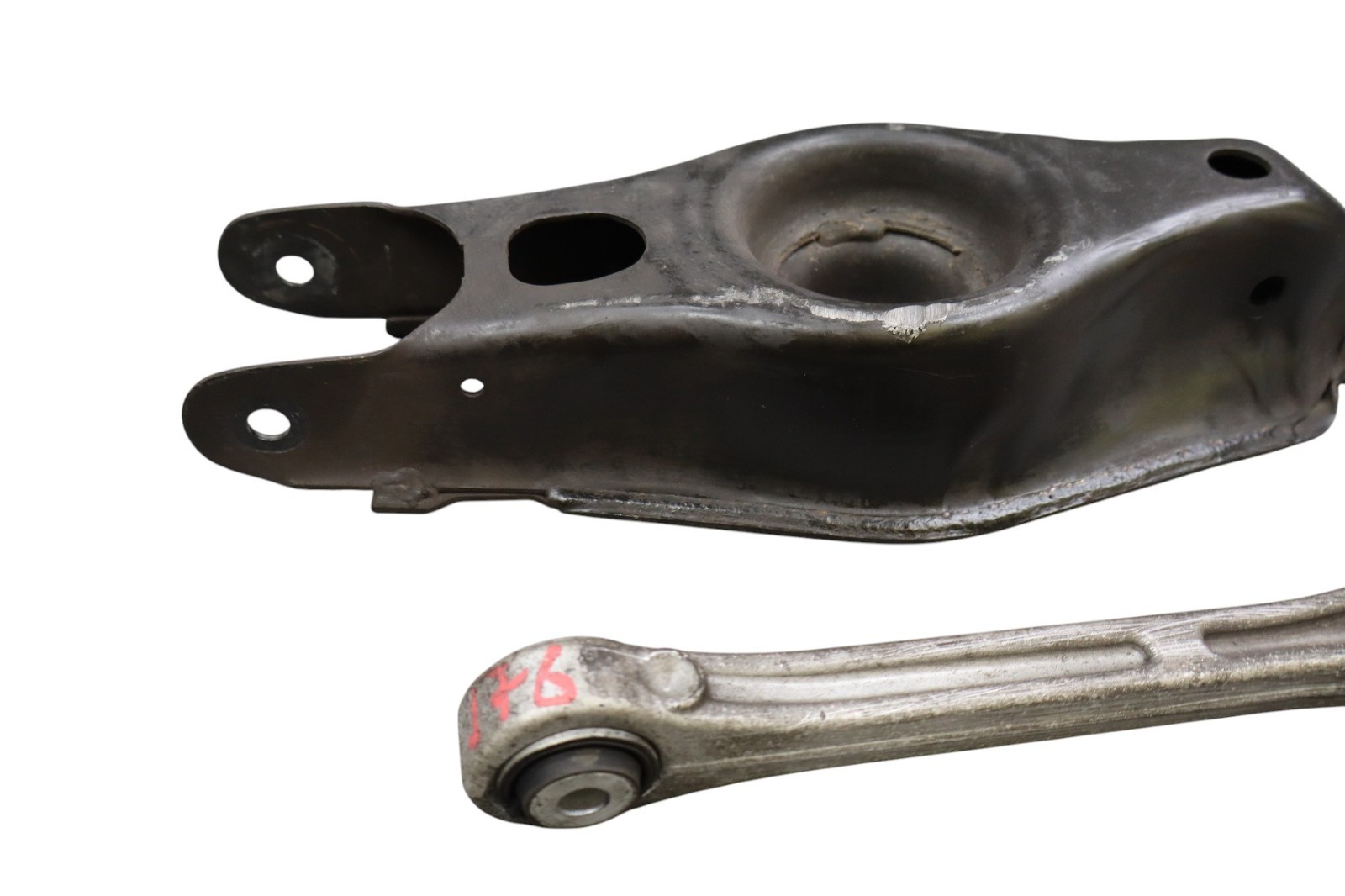 14-17 Maserati Ghibli M157 Rear Left Side Lower Suspension Control Arm Set Oem