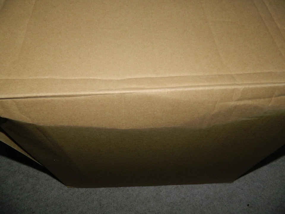 BRITISH COMMONWEALTH 8.5KG STAMPS ASSORTMENT IN LARGE BOX - Image 3 of 4